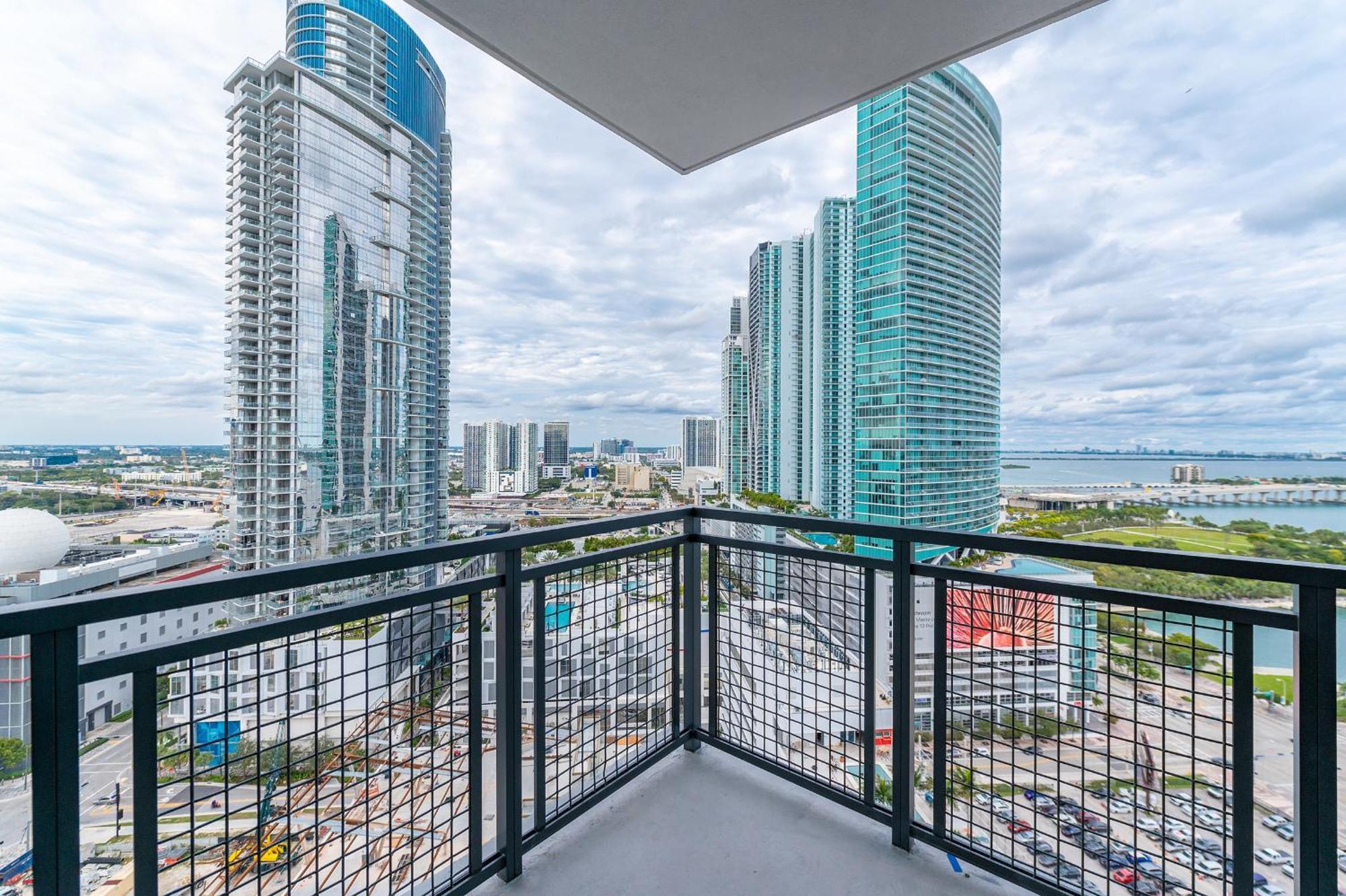 Global Luxury Suites Miami Worldcenter Szoba fotó